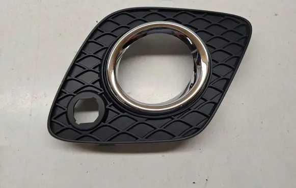 Mercedes-Benz X-class W470 Front fog light trim/grill 622565XA0A A4708852000 622565XA1A