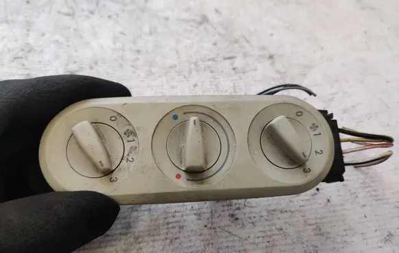 Volkswagen Transporter - Caravelle T4 Climate control unit 7D0919158A 901511490000