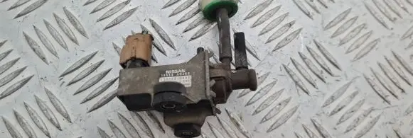 Nissan Terrano Valve vacuum 