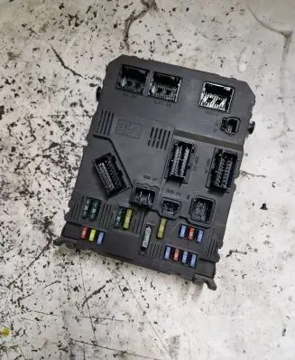 Peugeot 407 Comfort/convenience module 9655708480 BSIS0300