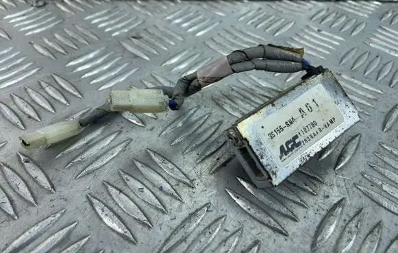 Honda Civic Aerial antenna amplifier 39155SNAA01
