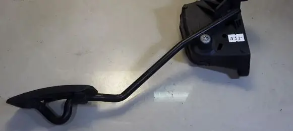 Opel Zafira A Accelerator throttle pedal 9202343BW