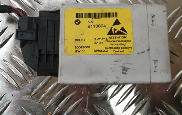 BMW 5 E60 E61 Center console control module 9113064