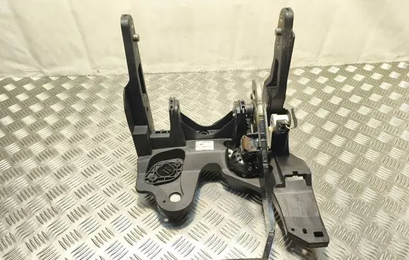 Opel Astra J Pedal assembly 512723057 0000101 13303962