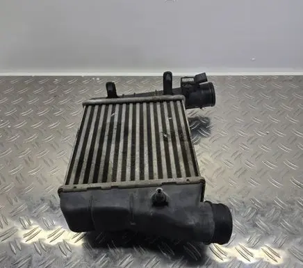 Audi A4 S4 B7 8E 8H Intercooler radiator 1K0145805AA 3229440 140620061