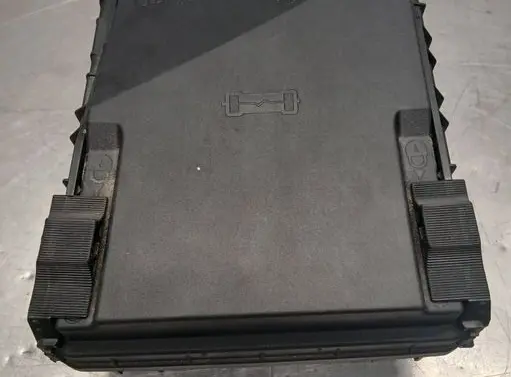 Volkswagen Golf VI Fuse box set 1K0937125D