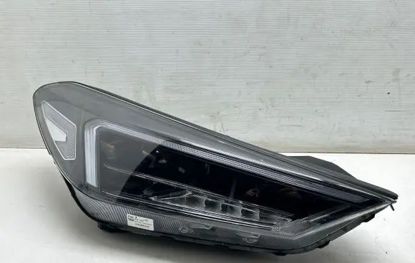 Hyundai Tucson TL Headlight/headlamp 92102D7700 140520202152 R00ND700118615