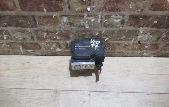 Hyundai i40 ABS control unit/module 58920-3Z700