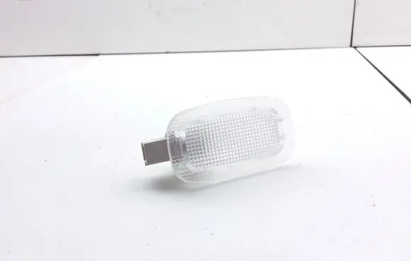 Mercedes-Benz CLS C218 X218 Front seat light A2218200401