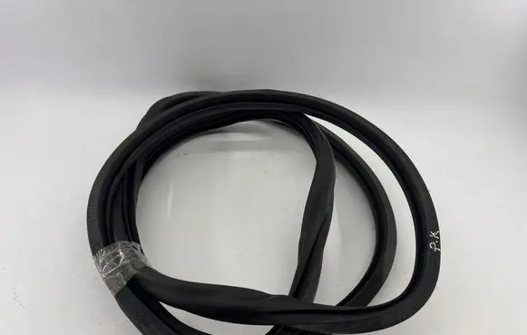 Audi A6 S6 C6 4F Front door rubber seal 4F0831721F
