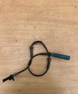 BMW 5 E60 E61 Front ABS sensor wiring 10142500