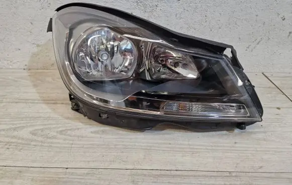 Mercedes-Benz C W204 Headlight/headlamp A2048209659