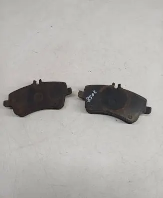Mercedes-Benz C W203 Brake pads (front) 