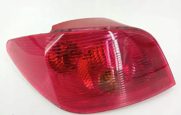Peugeot 307 Rear/tail lights 89025499