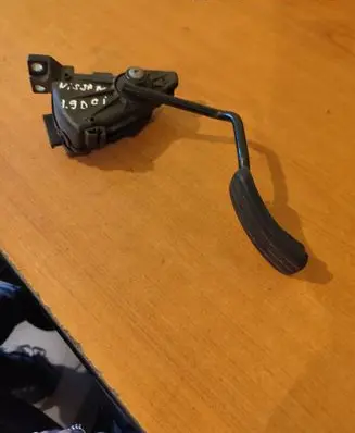 Nissan Primastar Accelerator throttle pedal 6PV00811914 7700313060