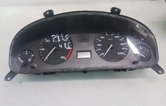 Peugeot 406 Speedometer (instrument cluster) 9630372780
