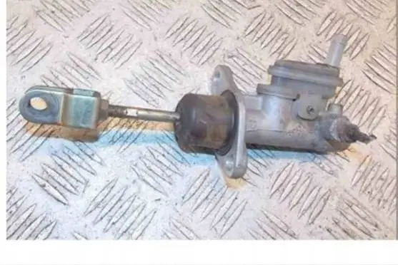 Mitsubishi Space Star Clutch slave cylinder 