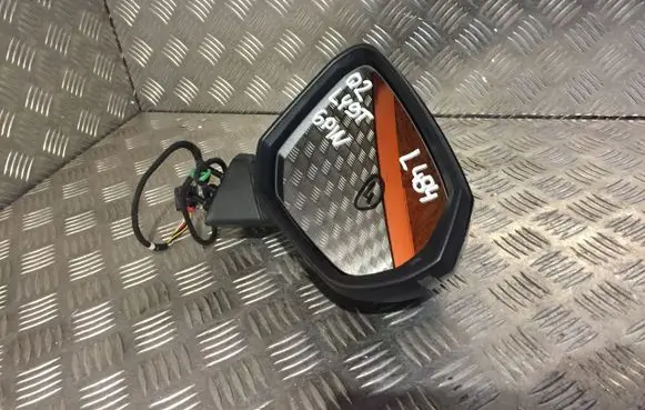 Audi Q2 - Front door electric wing mirror