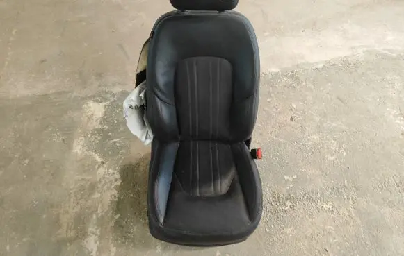 Maserati Ghibli Front passenger seat 