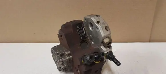 KIA Sorento Fuel injection high pressure pump 0445010052 331004A000