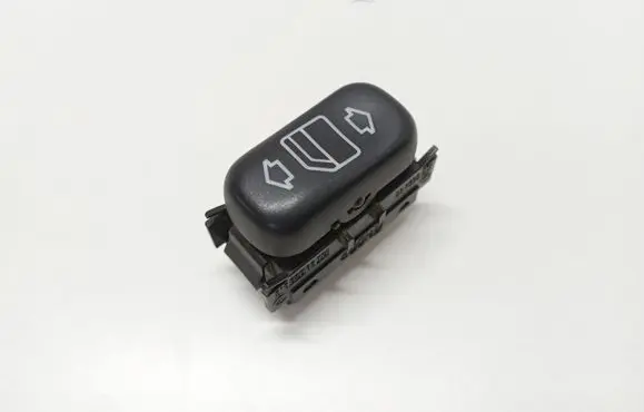 Mercedes-Benz E W210 Electric window control switch 2108208210