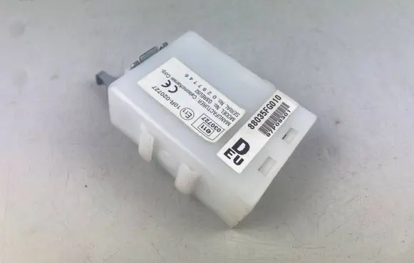 Subaru Outback Door central lock control unit/module 88035FG010