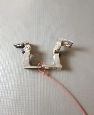 Volkswagen Golf VII Front door hinge set 8K0831402K 8K0831402P