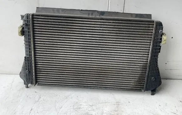Volkswagen PASSAT B6 Intercooler radiator 3C0145805AD