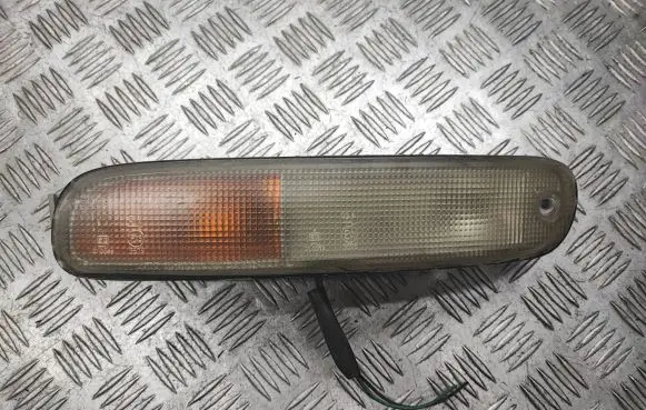 Mazda 323 Front indicator light 21061703