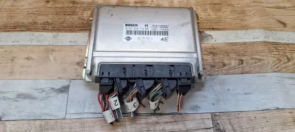 Nissan Almera Tino Engine control unit/module 0281010718