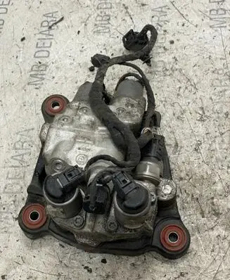 BMW 5 F10 F11 Air suspension compressor 6775258