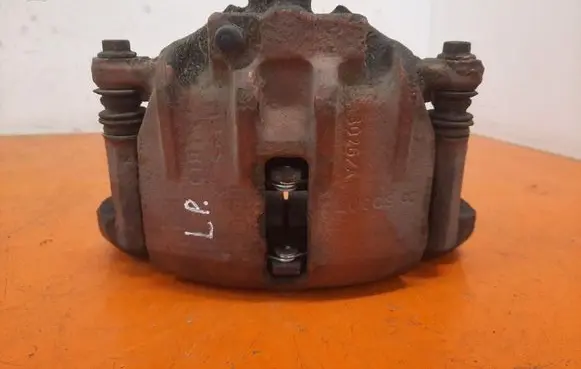 Honda Civic Front brake caliper