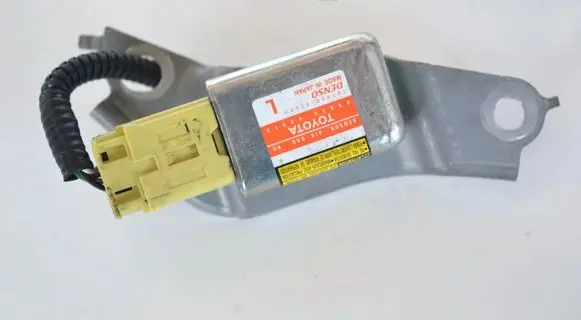 Lexus RX 330 - 350 - 400H Airbag deployment crash/impact sensor