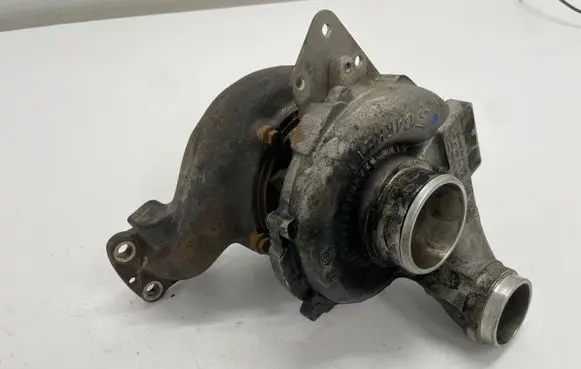 Mercedes-Benz E W211 Turbo A6420901430