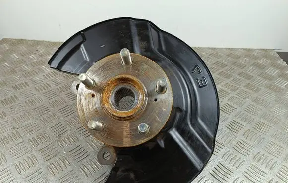Honda CR-V Front wheel hub