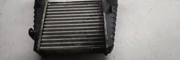 Volkswagen PASSAT B5.5 Intercooler radiator 8d0145805C