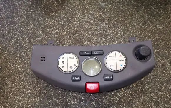 Nissan Micra Climate control unit 27500AX701
