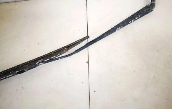 Toyota Corolla E120 E130 Front wiper blade arm