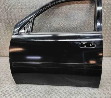Chevrolet TrailBlazer Front door 88937088