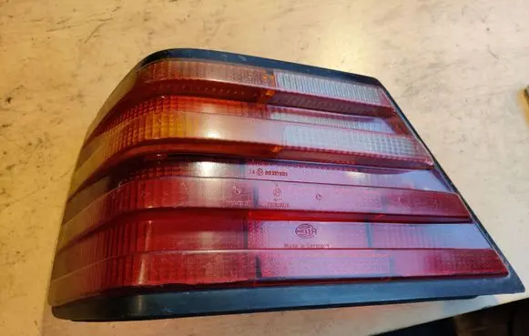 Mercedes-Benz E W124 Rear/tail lights 7R0153378