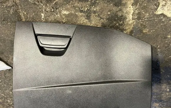 Ford Focus Glove box BM51A06044