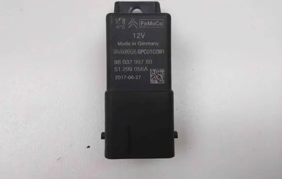 Ford Kuga II Glow plug pre-heat relay 9803299780