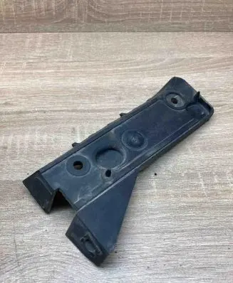 Audi A4 S4 B6 8E 8H Front bumper mounting bracket 8E0807283A