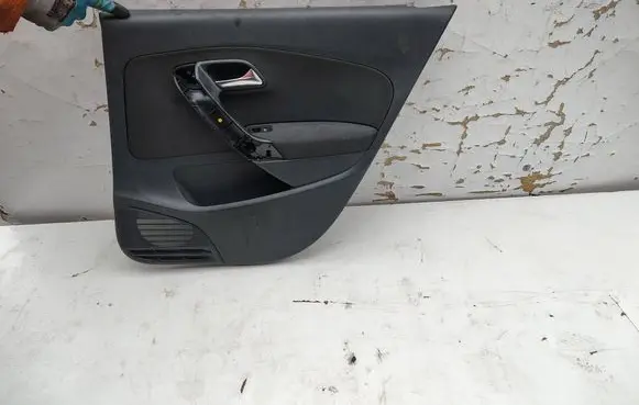 Volkswagen Polo V 6R Rear door card panel trim