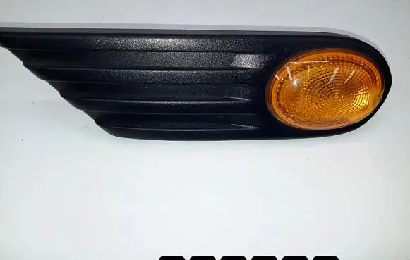 Mini Cooper Coupe R58 Front indicator light
