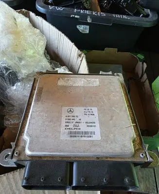 Mercedes-Benz C W204 Engine control unit/module A6519007500