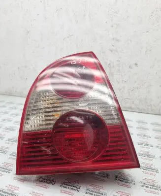 Volkswagen PASSAT B5.5 Rear/tail lights