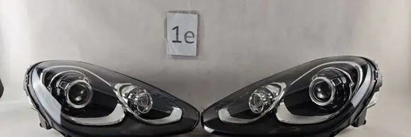 Porsche Cayenne (92A) Headlights/headlamps set 