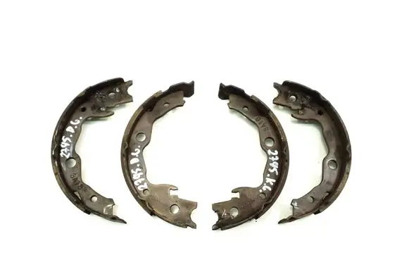 Toyota RAV 4 (XA40) Handbrake/parking brake pads 4654042020