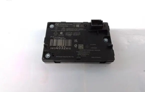 Opel Mokka B Wireless charging module 981340328002 LCV107C06V32 DA106982